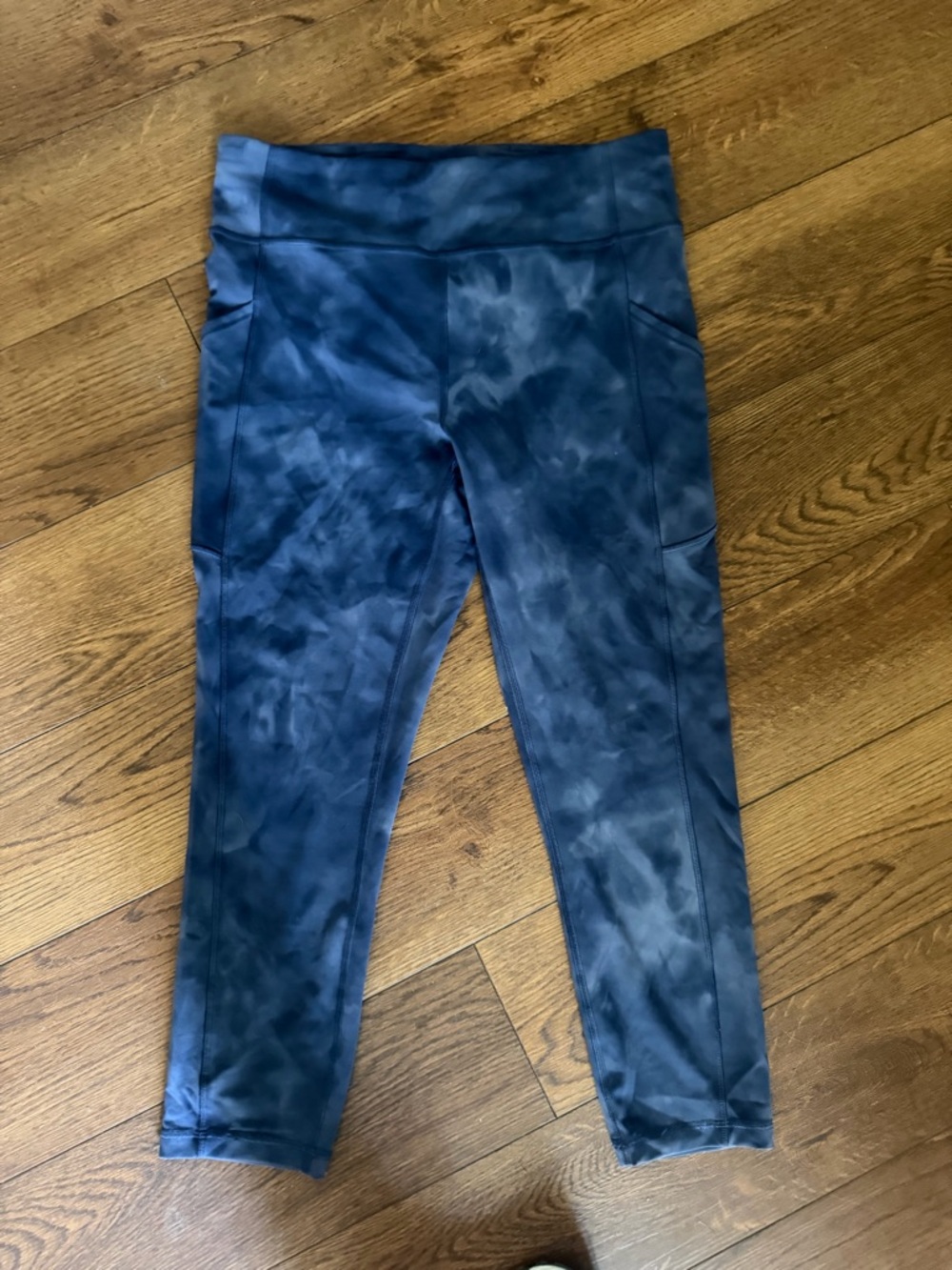Lululemon diamond dye align with pockets sz 10 23” - Picture 2 of 4